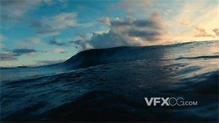实拍视频夏天进行冲浪运动第一视角海浪掀起幅度变化