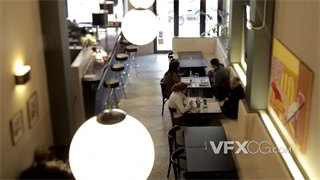 实拍视频餐厅工作人员走动及客流量高机位延迟拍摄