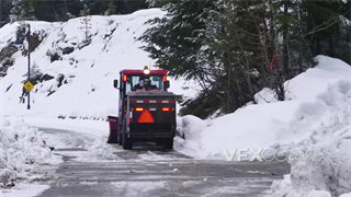 实拍视频公益宣传广告拍摄铲雪车清除路面积雪