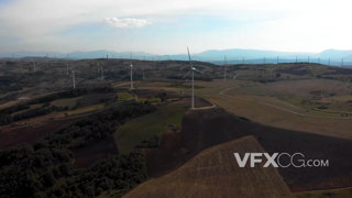 空中拍摄众多风力发电的风车的航拍实拍视频