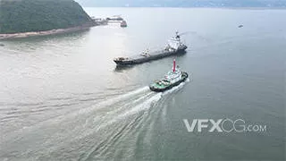 轮船行驶在国际远洋物流水路实拍视频