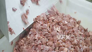 工业级食品生产线肉粒切割实拍视频