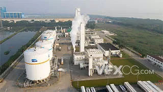 工业生产制造业气罐气体排放实拍视频