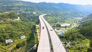 交通高速公路中国基建物流实拍视频